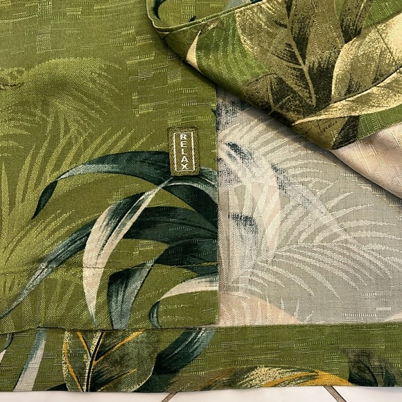 Tommy Bahama silk shirt - Picture 3 of 5